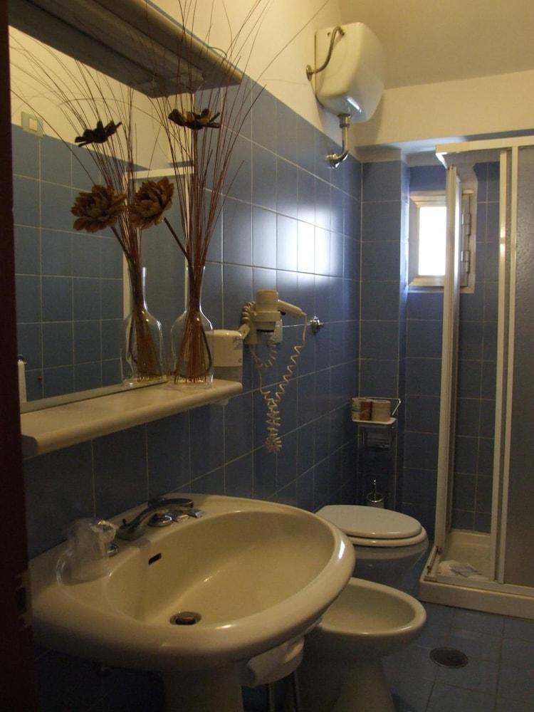 Hotel Орвието Екстериор снимка