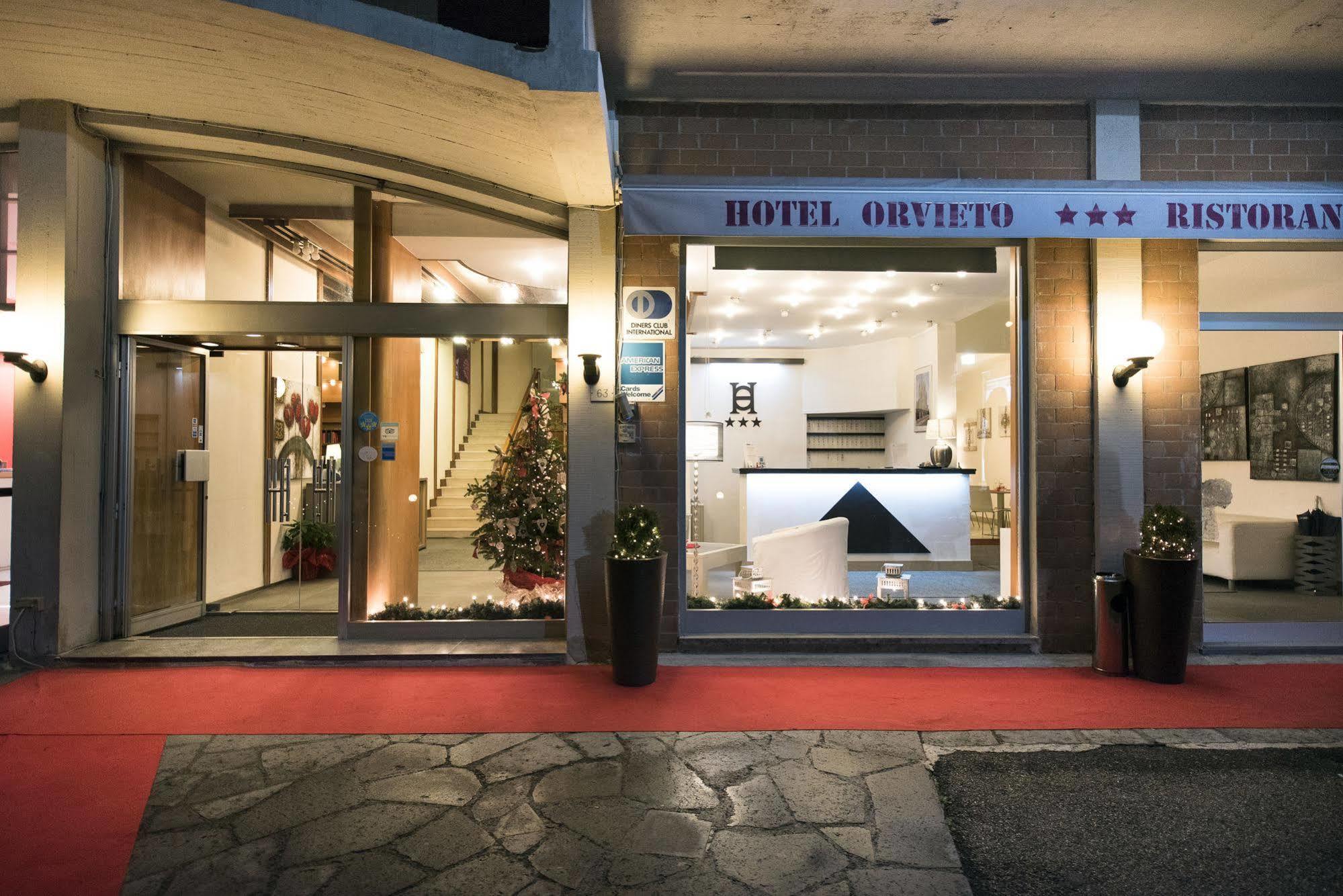 Hotel Орвието Екстериор снимка